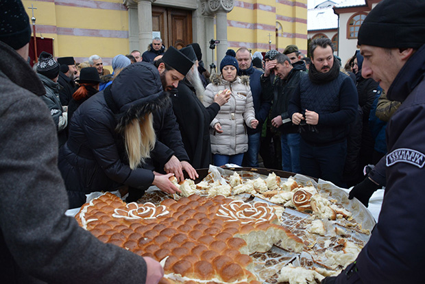 ЛОМЉЕНЕ ЧЕСНИЦЕ У СРБИЈИ: Крушевљани извукли два златника, Шапчани и Кикинђани тражили и сребрњаке 